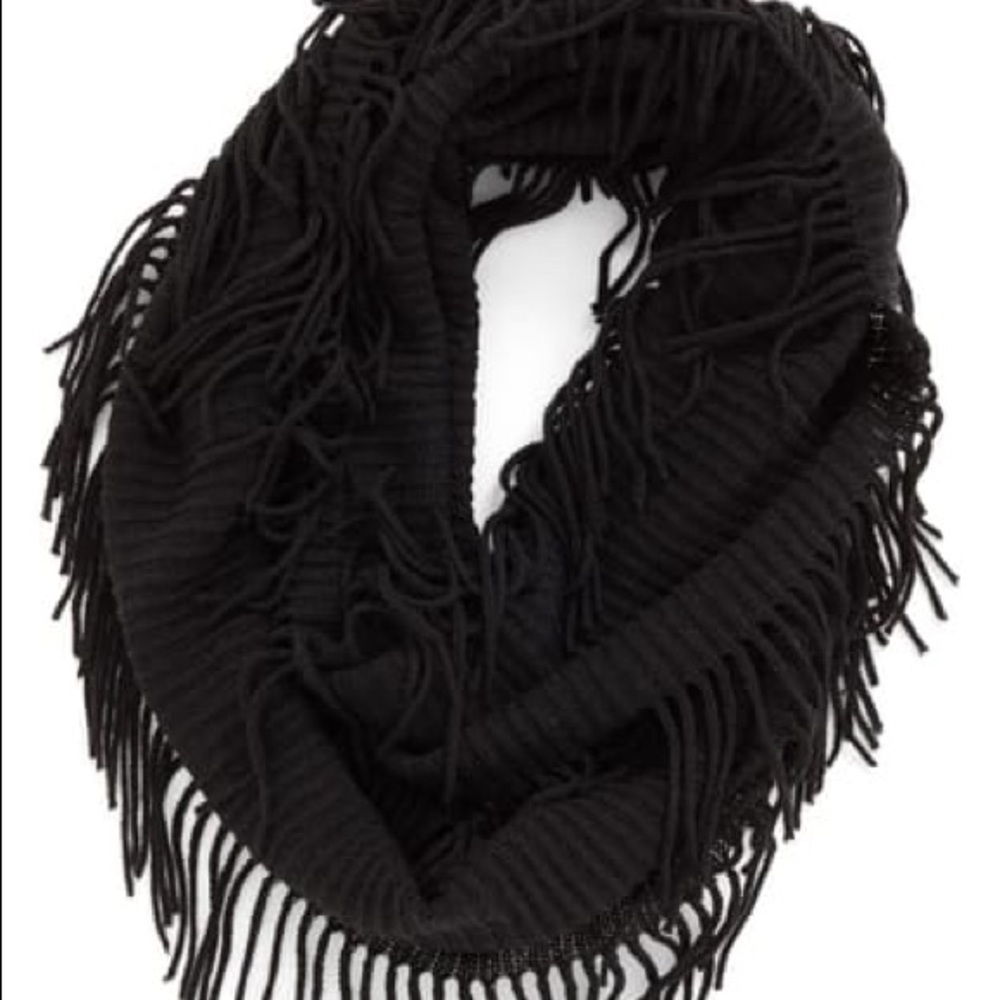 Knit infinity scarf
